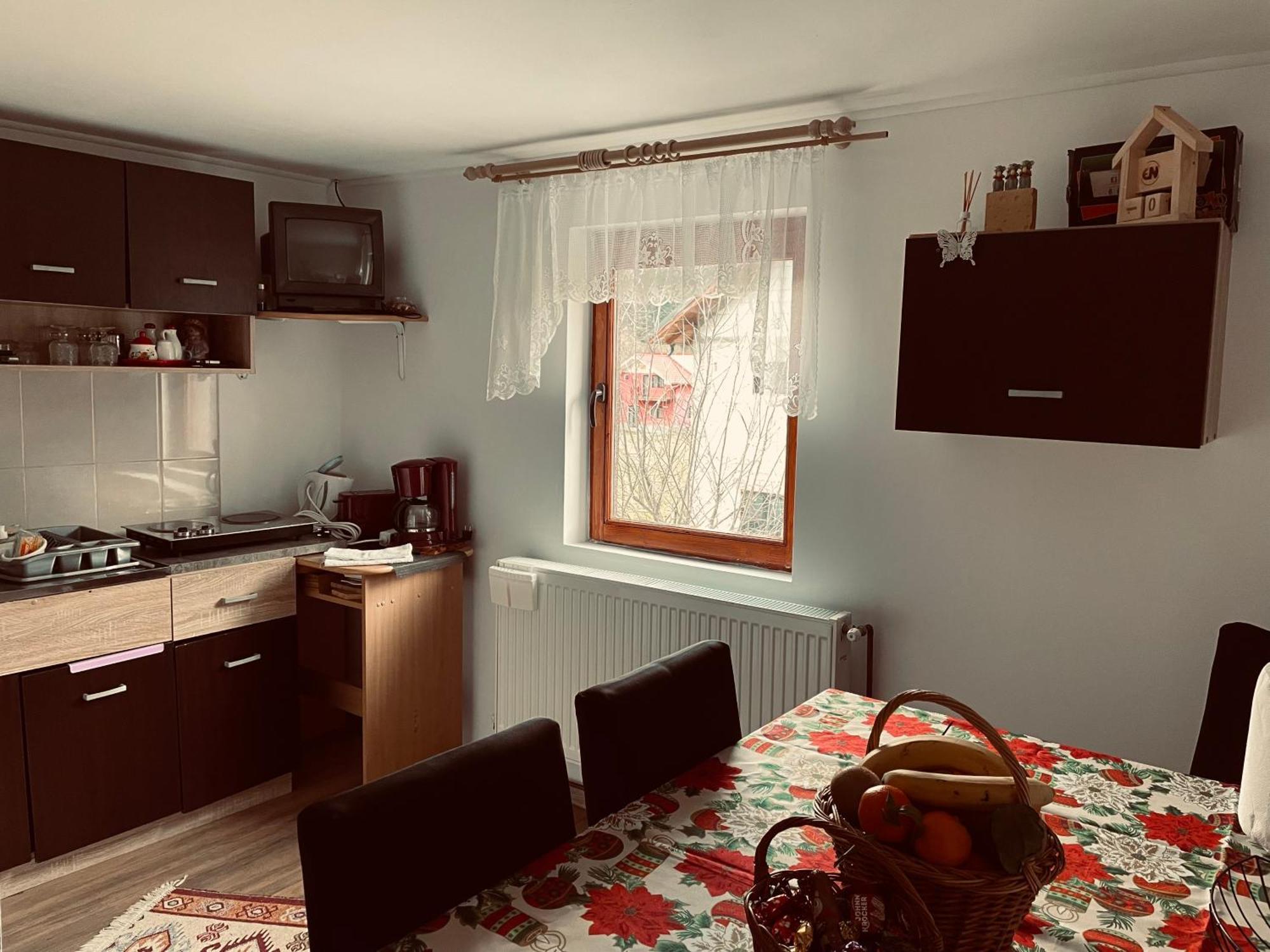 Casamaria Hotell Slănic-Moldova Exteriör bild